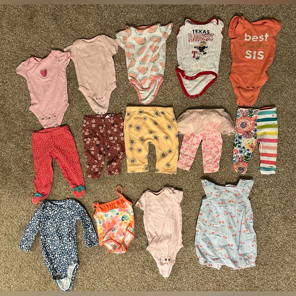 Baby girl clothes 6-9 months
